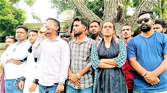 কালিহাতীর শাজাহান সিরাজ কলেজে গোল্ডকাপ টুর্নামেণ্ট বাতিলের দাবি